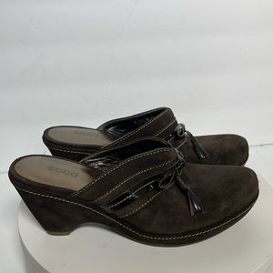 Ecco brown shoes size EU 38 according to shoes tables size 7.5